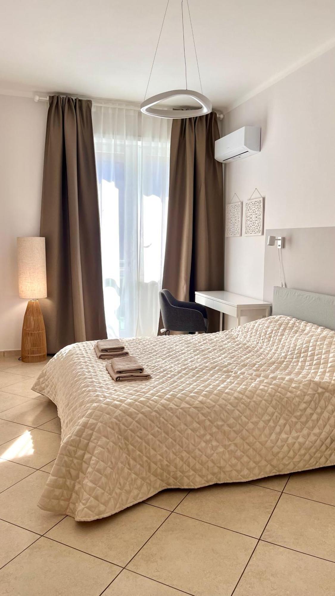 Appartamento Moderno In Via Monginevro Torino Kültér fotó